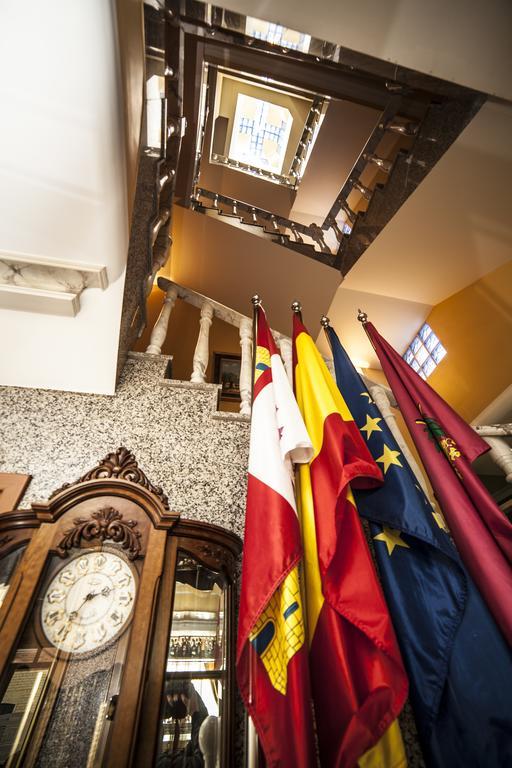 Hotel Real De Castilla Tordesillas Luaran gambar