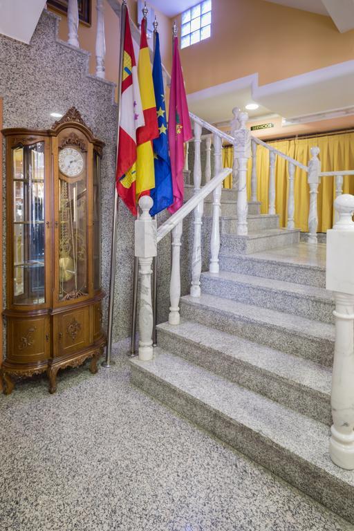 Hotel Real De Castilla Tordesillas Luaran gambar