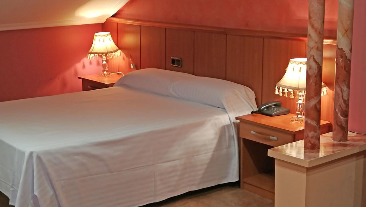 Hotel Real De Castilla Tordesillas Luaran gambar