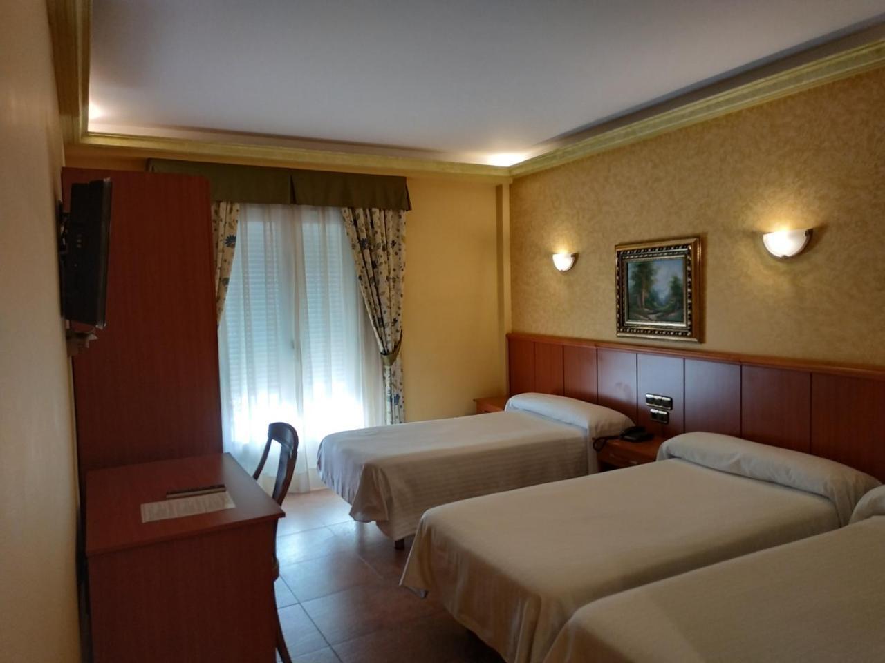 Hotel Real De Castilla Tordesillas Luaran gambar
