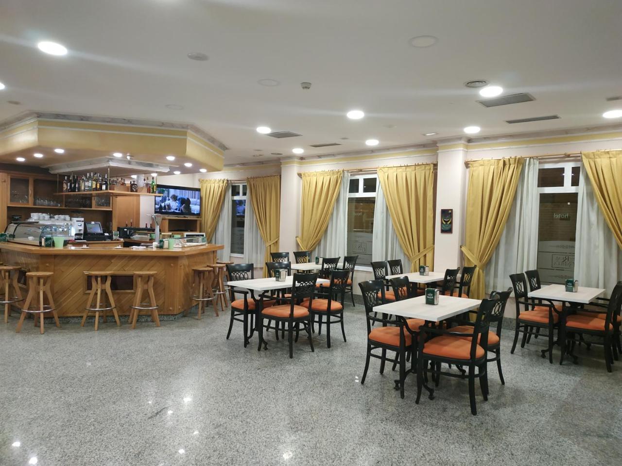 Hotel Real De Castilla Tordesillas Luaran gambar